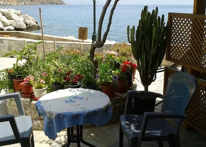 Spiros * Livadia (Tilos)